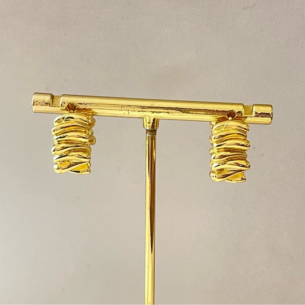 New 18k gold plated hoops.